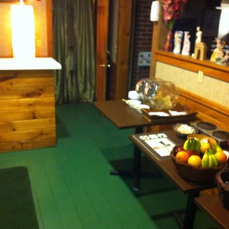 Pownal Ladd Brook Inn מראה חיצוני תמונה
