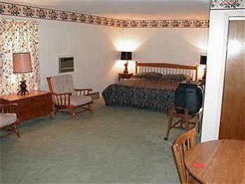 Pownal Ladd Brook Inn מראה חיצוני תמונה
