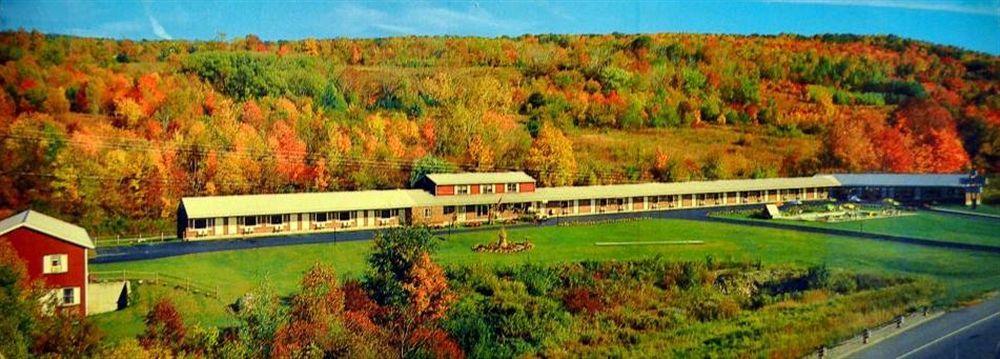 Pownal Ladd Brook Inn מראה חיצוני תמונה