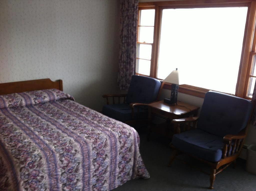 Pownal Ladd Brook Inn מראה חיצוני תמונה