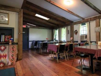 Pownal Ladd Brook Inn מראה חיצוני תמונה
